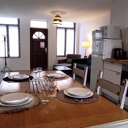 Le Jacquard * Jardin, Proche Gare, Ferry * Apartment Calais