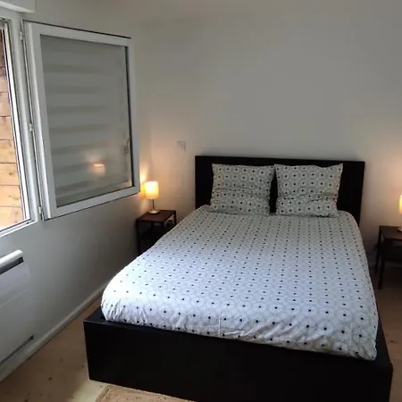 Apartment Le Jacquard * Jardin, Proche Gare, Ferry * *